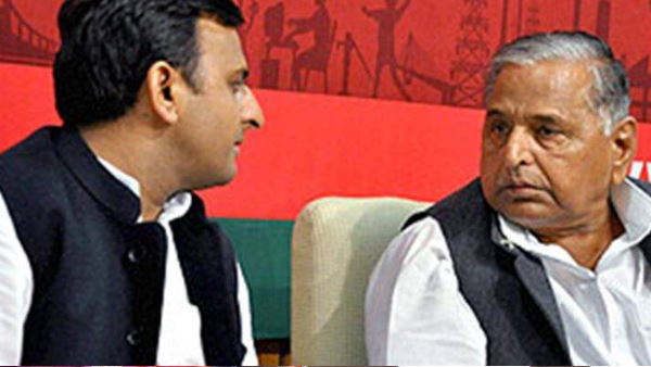 'अखिलेश का जलवा कायम है, उसका बाप मुलायम है'