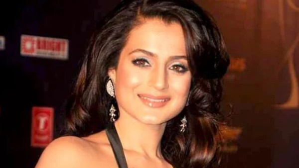 warrant issued against Ameesha Patel in cheque bounce case bhopal warrant issued against Ameesha Patel in cheque bounce case bhopal