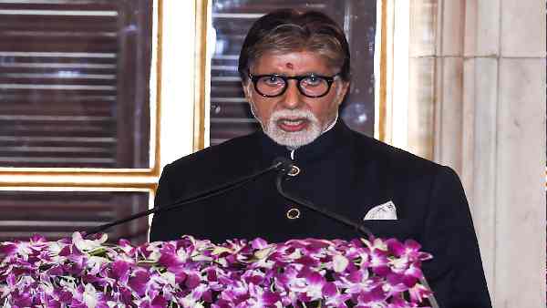 प्रतीक्षा के आसपास किन हस्तियों की प्रॉपर्टी है ?