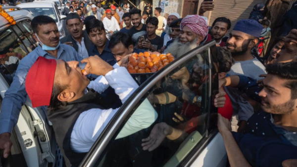 लोग क्यों बोले- सिर्फ लड्डू खाया