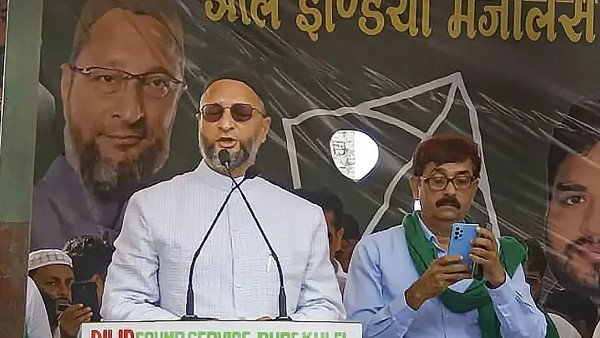 कहीं दाल ना गलते देख ओवैसी इस ओर आए!