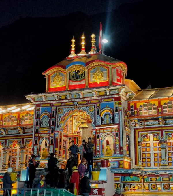  Badrinath temple