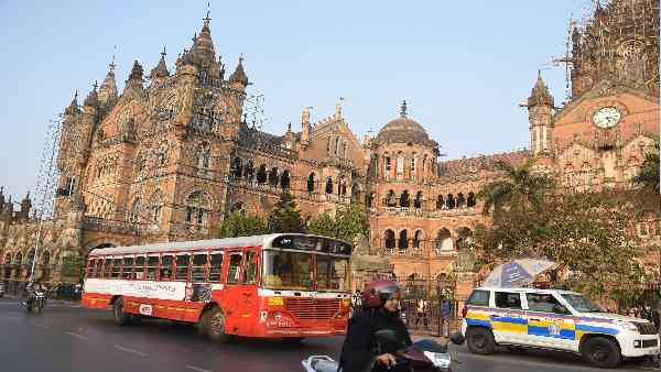 मुंबई के बस-टैक्सी वाले परेशान