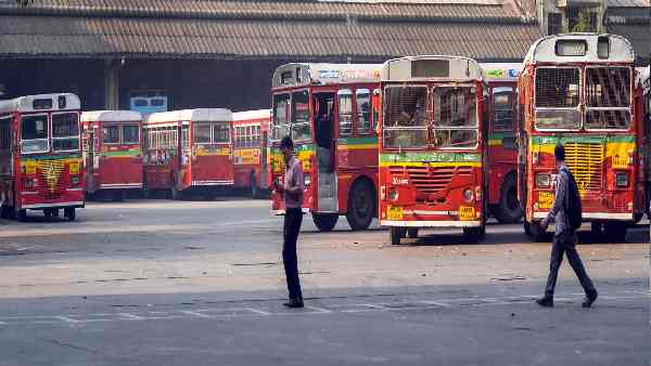 'सभी यात्रियों का सर्टिफिकेट चेक करना असंभव'