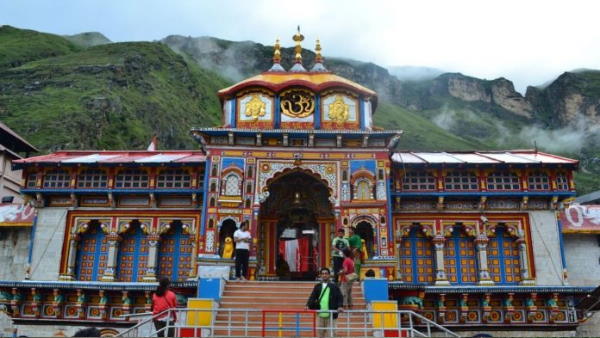 supreme court says must balance defence environment on char dham roads supreme court says must balance defence environment on char dham roads