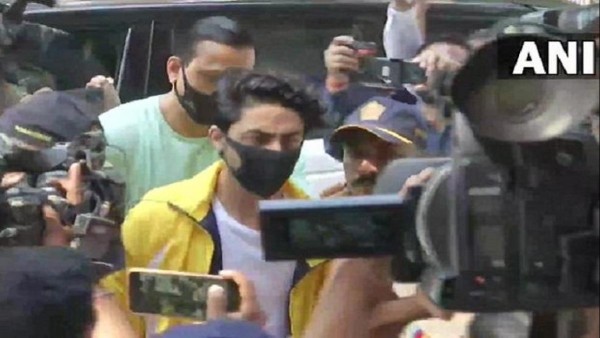 फिलहाल रवि सिंह कर रहे आर्यन की देखभाल फिलहाल रवि सिंह कर रहे आर्यन की देखभाल