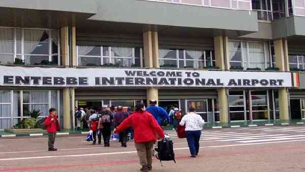 युगांडा के एकमात्र इंटरनेशनल एयरपोर्ट पर ड्रैगन का कब्जा ! युगांडा के एकमात्र इंटरनेशनल एयरपोर्ट पर ड्रैगन का कब्जा !