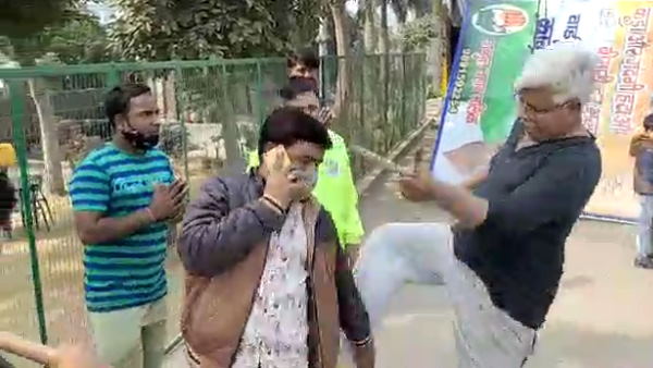 कांग्रेस के पूर्व विधायक हैं मोहम्मद आसिफ खान 