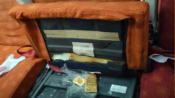विमान की सीट के नीचे छिपा था 76 लाख रुपये का सोना