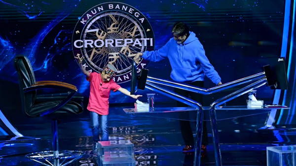 बिग बी बोले- 9 साल के नहीं लगते आप, अरुणोदय ने कहा- ये कहने वाले आप... बिग बी बोले- 9 साल के नहीं लगते आप, अरुणोदय ने कहा- ये कहने वाले आप...