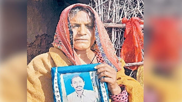 समाजसेवी चर्मेश शर्मा ने लगाई थी गुहार 