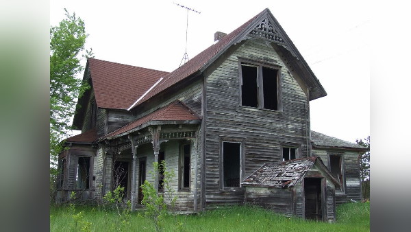 दांव पर लगानी पड़ती है जान