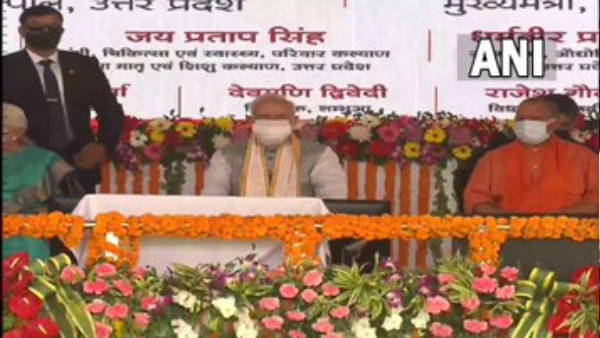 विमान सी-130जे हरक्युलिस से पहुंचे मोदी विमान सी-130जे हरक्युलिस से पहुंचे मोदी