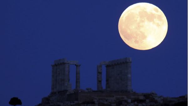 देश के इन राज्यों में दिखेगा इस साल का अंतिम चंद्र ग्रहण