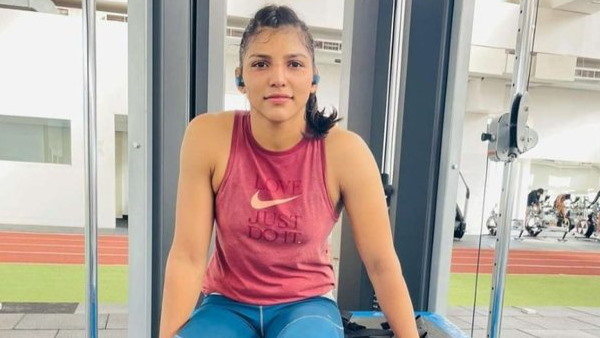 Wrestler Nisha Dahiya Not dead issues video after death news Wrestler Nisha Dahiya Not dead issues video after death news