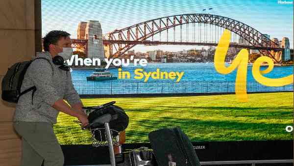 ओमीक्रॉन कोविड संक्रमितों को टारगेट कर सकता है ?