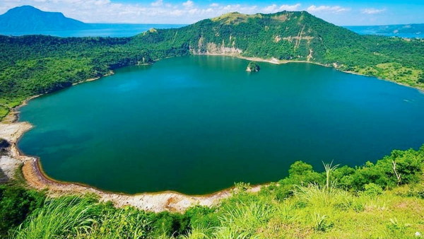 आज भी अंतरिक्ष में हो सकते हैं पानी के उल्कापिंड