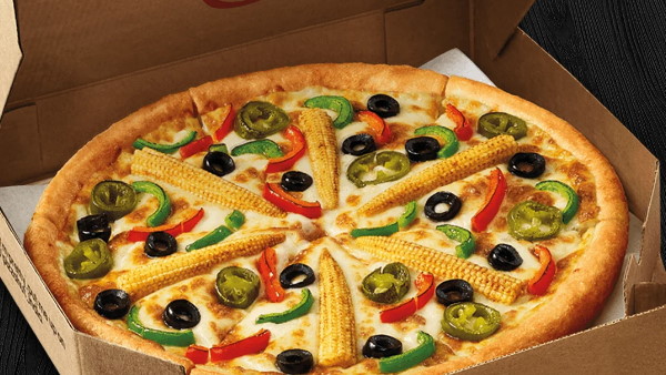 'डॉमिनोज' का असली नाम और जन्म 'डॉमिनोज' का असली नाम और जन्म