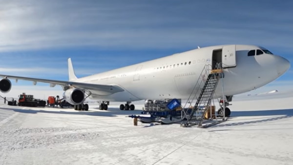 अंटार्कटिका नहीं है कोई रनवे