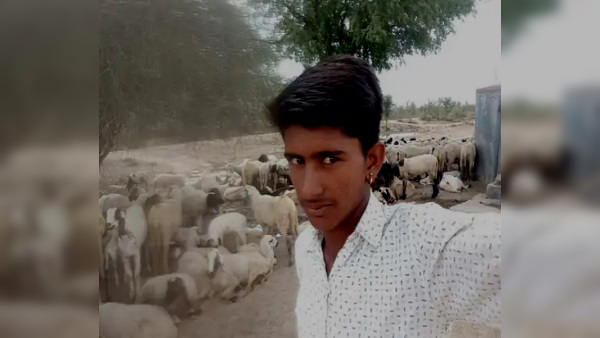 12 घंटे पढ़ाई करता था 12 घंटे पढ़ाई करता था