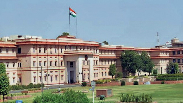 आईएएस इकबाल खान का सर्विस रिकॉर्ड