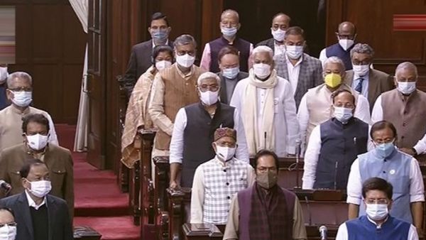 एक घंटे का खर्च करोड़ में