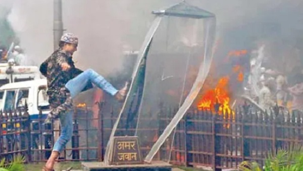 इन बातों को लेकर भी चर्चा में रही है रजा अकादमी