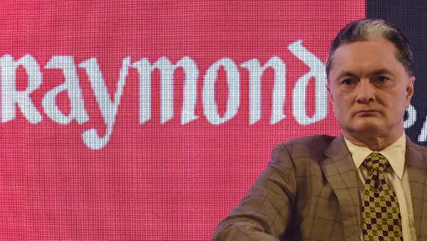 होईकोर्ट में आत्मकथा पर रोक लगाने की अपील