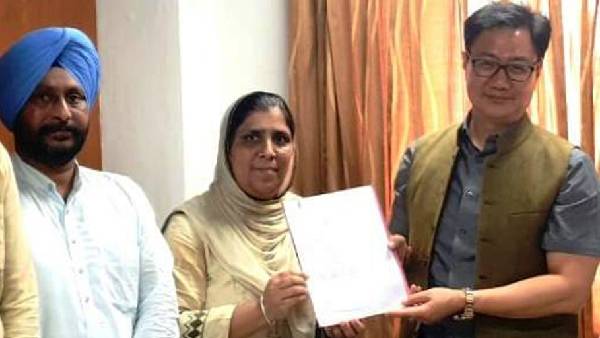 AAP विधायक ने भी साधा निशाना