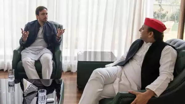 साथ-साथ हैं तो ये दूरी क्यों साथ-साथ हैं तो ये दूरी क्यों