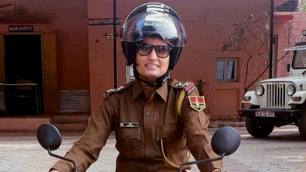 सीमा जाखड़ सिरोही जिले के बरलूट पुलिस थाने में SHO सीमा जाखड़ सिरोही जिले के बरलूट पुलिस थाने में SHO