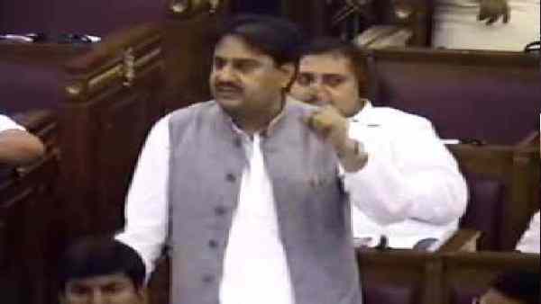 आजमगढ़ की मुबारकपुर सीट से हैं विधायक आजमगढ़ की मुबारकपुर सीट से हैं विधायक