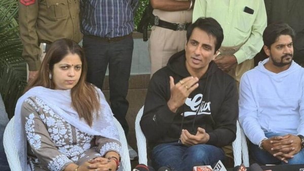 सोनू सूद के गृह जनपद मोगा पर है आप पार्टी की निगाह सोनू सूद के गृह जनपद मोगा पर है आप पार्टी की निगाह