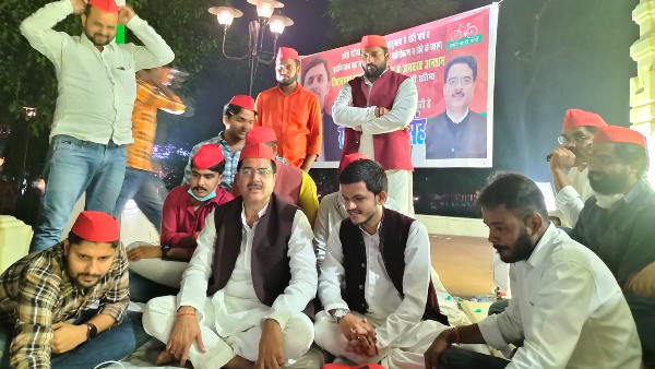 Police took protesting SP MLA to hospital and drip given after tying him to bed