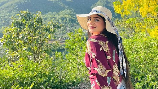 जानिए कौन है ये पाकिस्तानी मॉडल जानिए कौन है ये पाकिस्तानी मॉडल