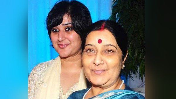 बांसुरी स्वराज ने निभाई मां की परंपरा बांसुरी स्वराज ने निभाई मां की परंपरा