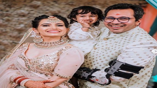  पिंक लहंगे में ग्लैमरस अवतार