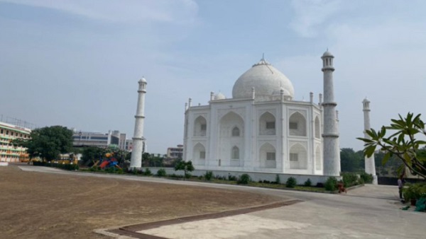 'बुरहानपुर में ताजमहल नहीं था इसलिए बनवा दिया...'