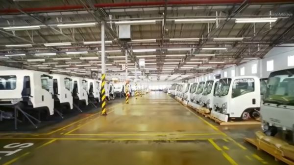 दाम बढ़ाने को मजबूर कार कंपनियां?