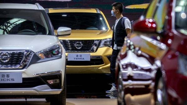 कोरोना वायरस का हथौड़ा अलग से