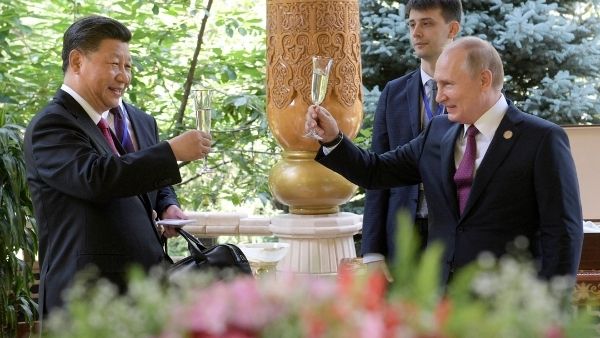 आर्थिक संबंधों में विविधता लाने की कोशिश आर्थिक संबंधों में विविधता लाने की कोशिश