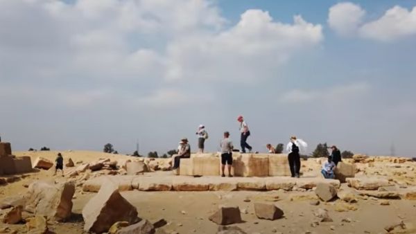 मंदिरों का माना गया है दुर्लभ मंदिरों का माना गया है दुर्लभ