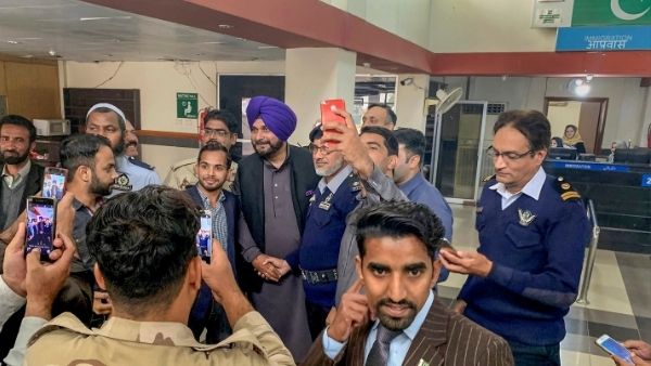 कोविड-19 के चलते हुए था बंद