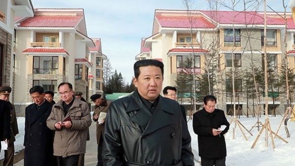 लेदर जैकेट पहनने पर प्रतिबंध