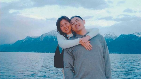 अरबपति व्हिटनी डुआन हुई बर्बाद