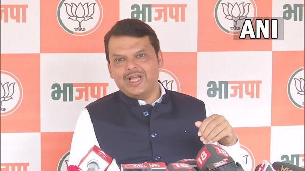  'नवाब मलिक के अंडरवर्ल्ड से संबंध हैं'