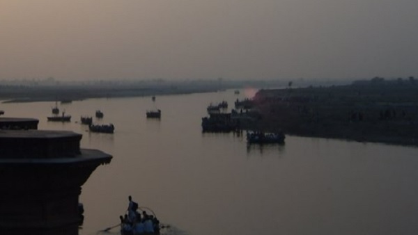 Bhai Dooj 2021: भाई दूज पर करें यमुना चालीसा का पाठ Bhai Dooj 2021: भाई दूज पर करें यमुना चालीसा का पाठ