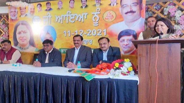 अब पंजाब सुधारेंगे- मीनाक्षी लेखी