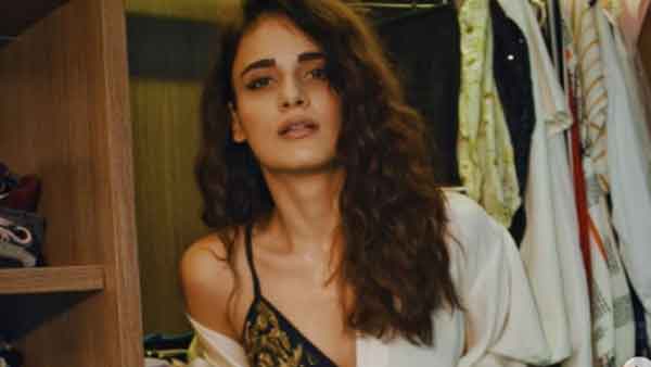 डायरेक्टर ने कहा सुंदर नहीं हो