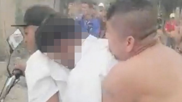 कब्र से निकाली दोस्त की लाश कब्र से निकाली दोस्त की लाश